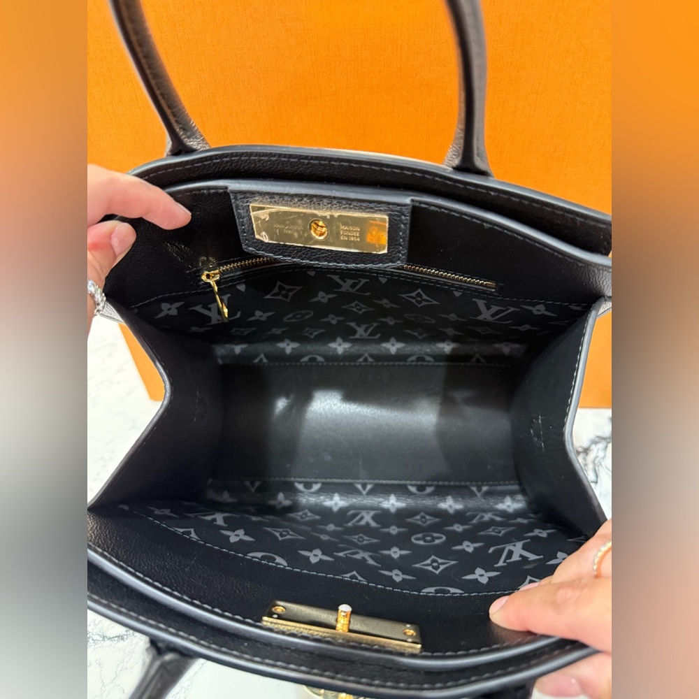 Louis Vuitton City Steamer PM - Picture 8 of 9